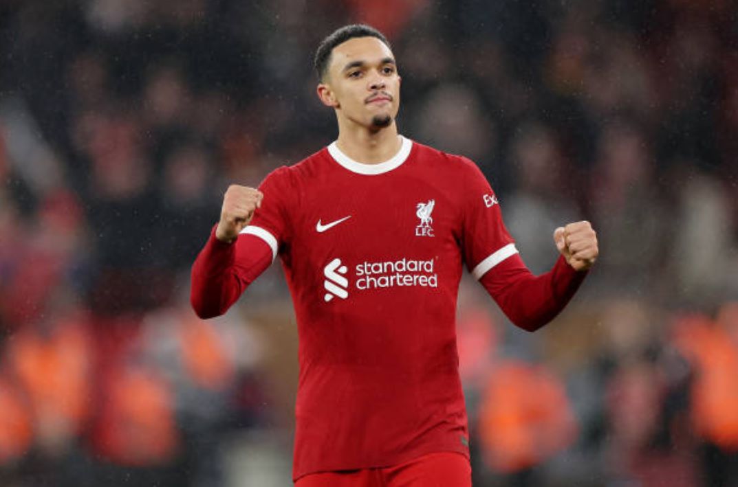 Alexander-Arnold được Real quan tâm đặc biệt.